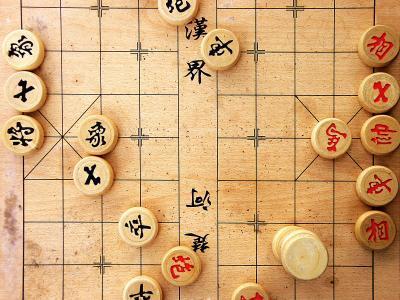 楚河汉界象棋猜成语是什么成语_看图猜成语 楚河