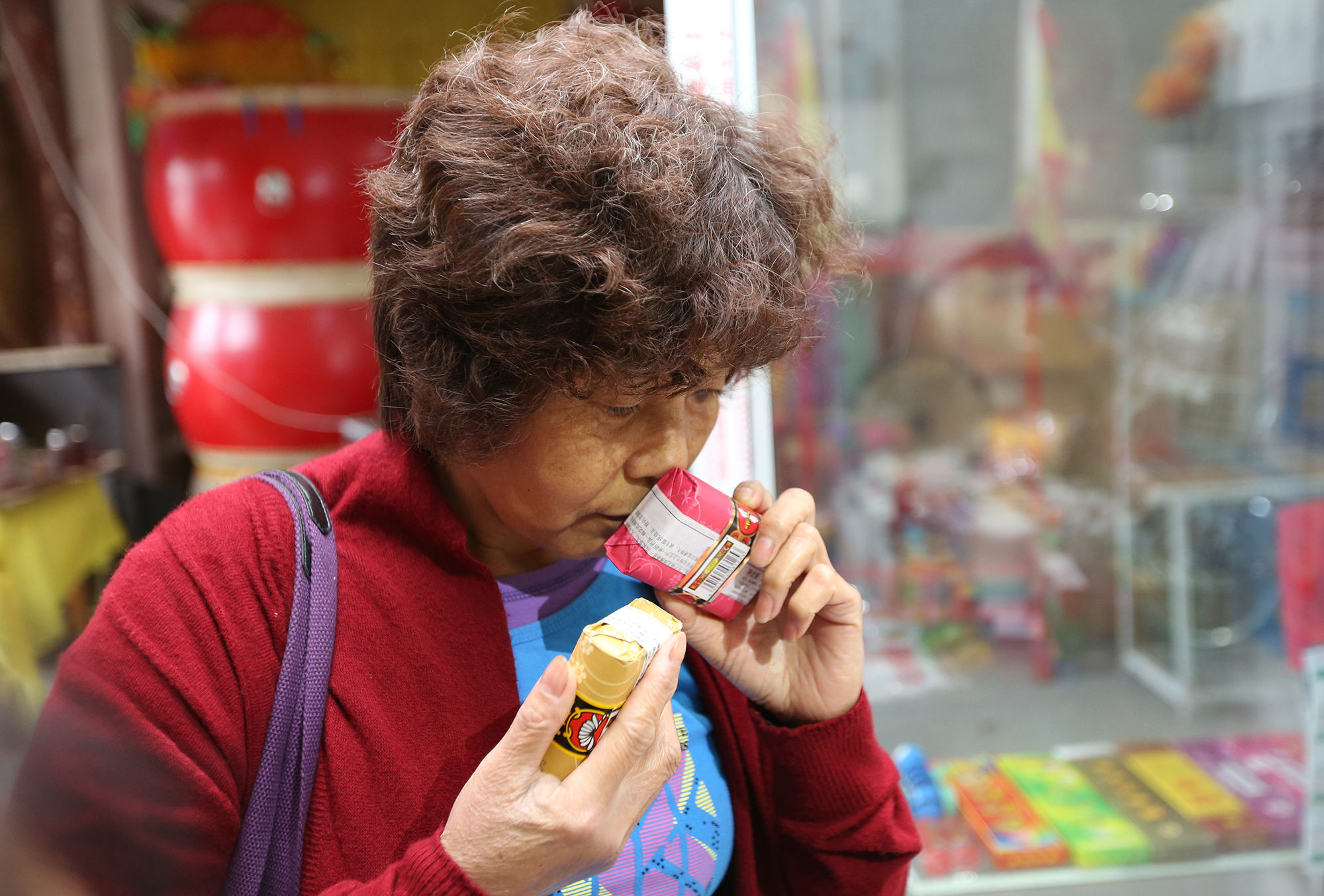 15年老铺 售有宝贝霜和70年代的蛤蜊油