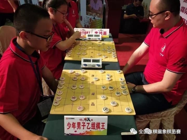 棋王赛广东决战蔡佑广豪取桂冠受让两先勇斗吕钦