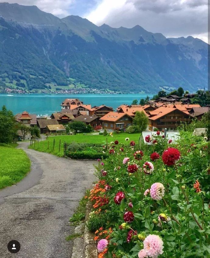 瑞士小镇禁止游客拍照:理由是照片实在太美!