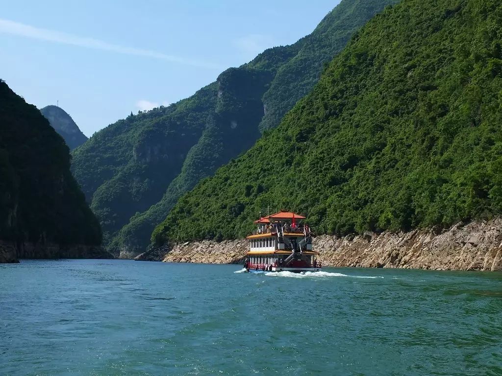 大家好,给大家介绍一下,这是巴东@神农溪