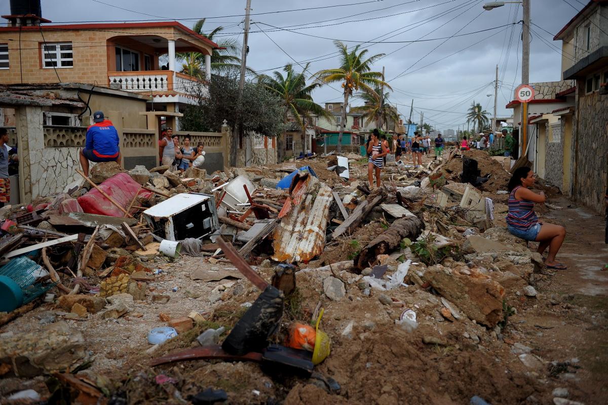 飓风"艾玛"导致波多黎各大面积断水,断电,断路   :纽约每日新闻