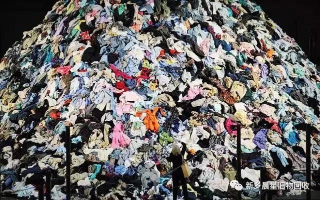 海珠区日均回收处理约200吨废旧纺织品工业布碎近年来,海珠区布匹市场