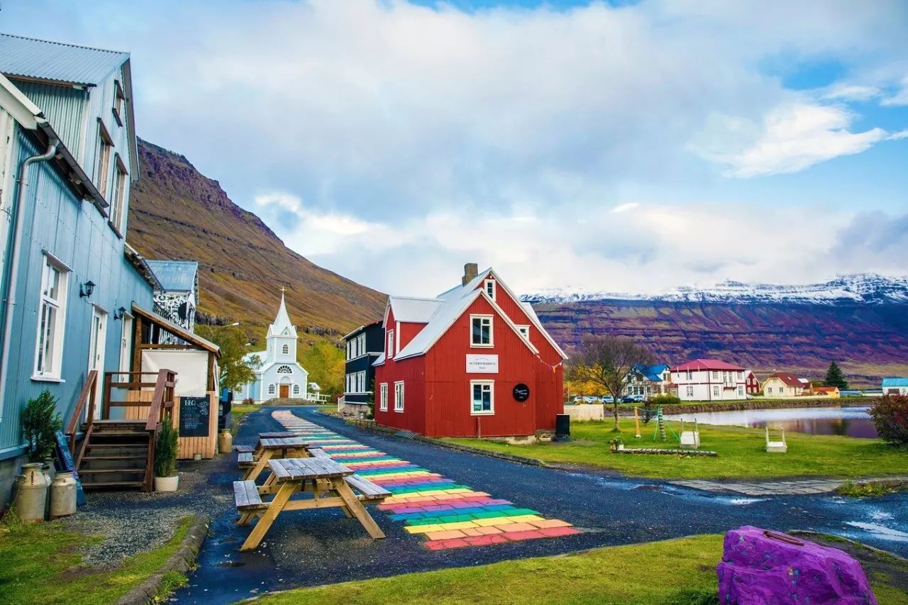 冰岛最美小镇   seydisfjordur