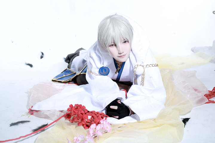 刀剑乱舞鹤丸国永cosplay