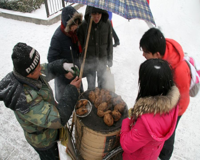 大神们原来是这样每天吃到烤红薯的,这方法非得学到手