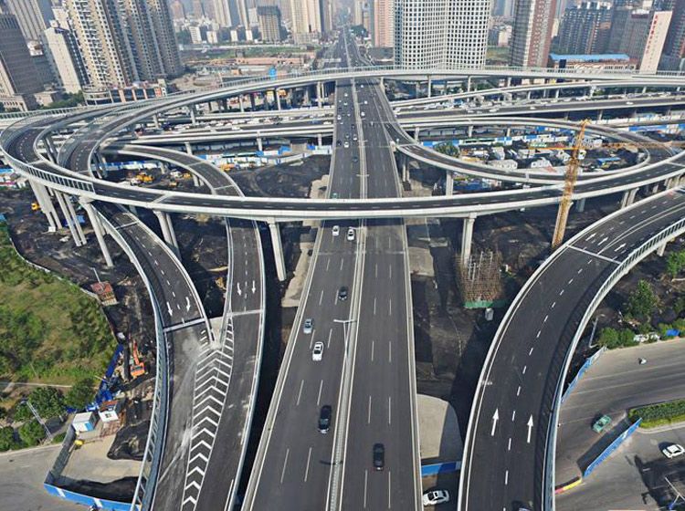 在上海闵行区莘庄镇,通车时间为2001年,其与外环线,内环线,延安路高架