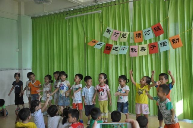 为了让幼儿感受中秋节丰富的文化,并加深对传统节日的了解.