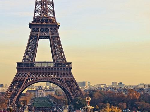 我想去巴黎下一句