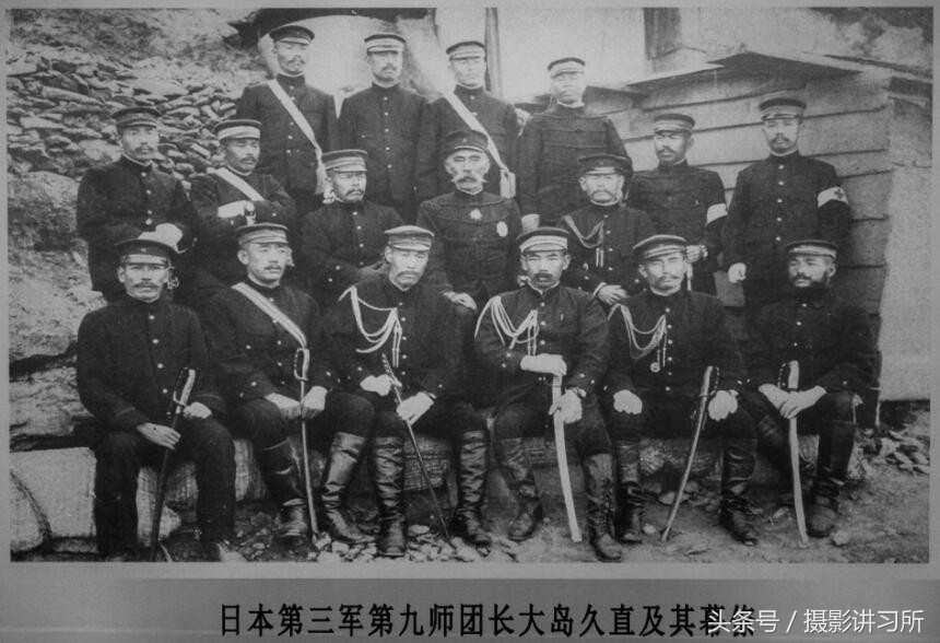 历史 正文  乃木希典(1849年-1912年),日本陆军大将,善写汉诗,持身