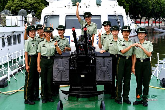 时下,距离中国海警2017年入警大学生入伍已有一个多月.