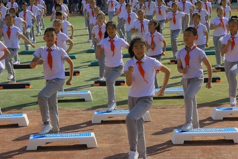 我们在乎│神奇的课间操—大连辛寨子中心小学课间操精彩纷呈!