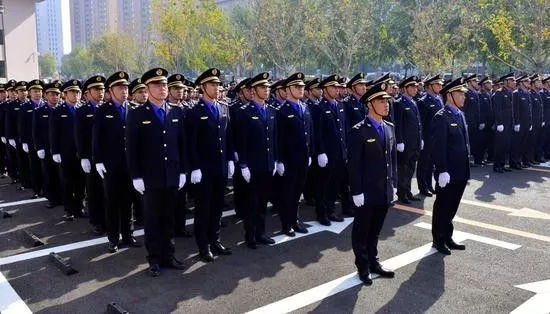 规范执法树新风 长春市1500名城市管理执法人员今起更换统一制式服装