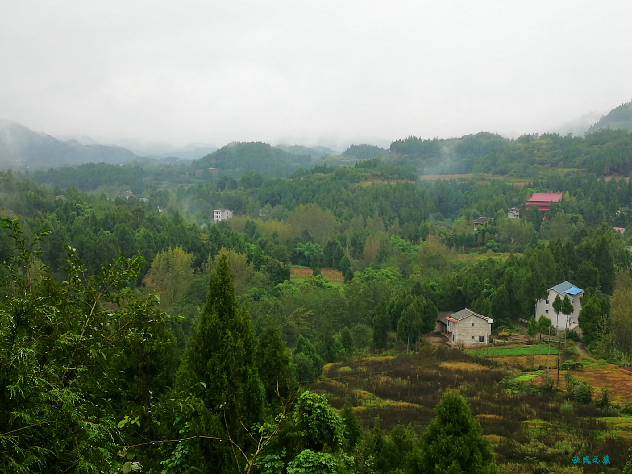 南河汇流后的阆中,来到了南充市南部县东北兴盛镇的一个小山村吴家拐