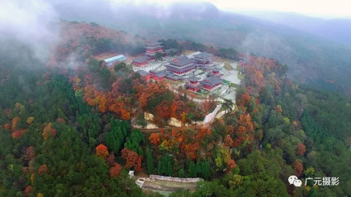 梵天寺夜景梵天寺夜景天曌山夜色天曌山