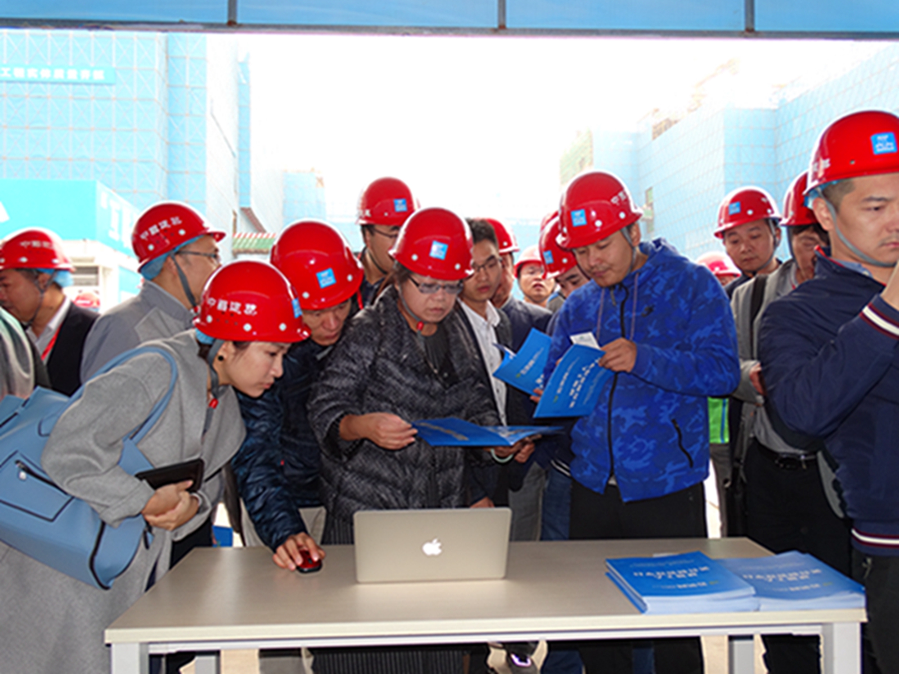中国拟实施建筑工人实名制 需登记并经基本安全培训