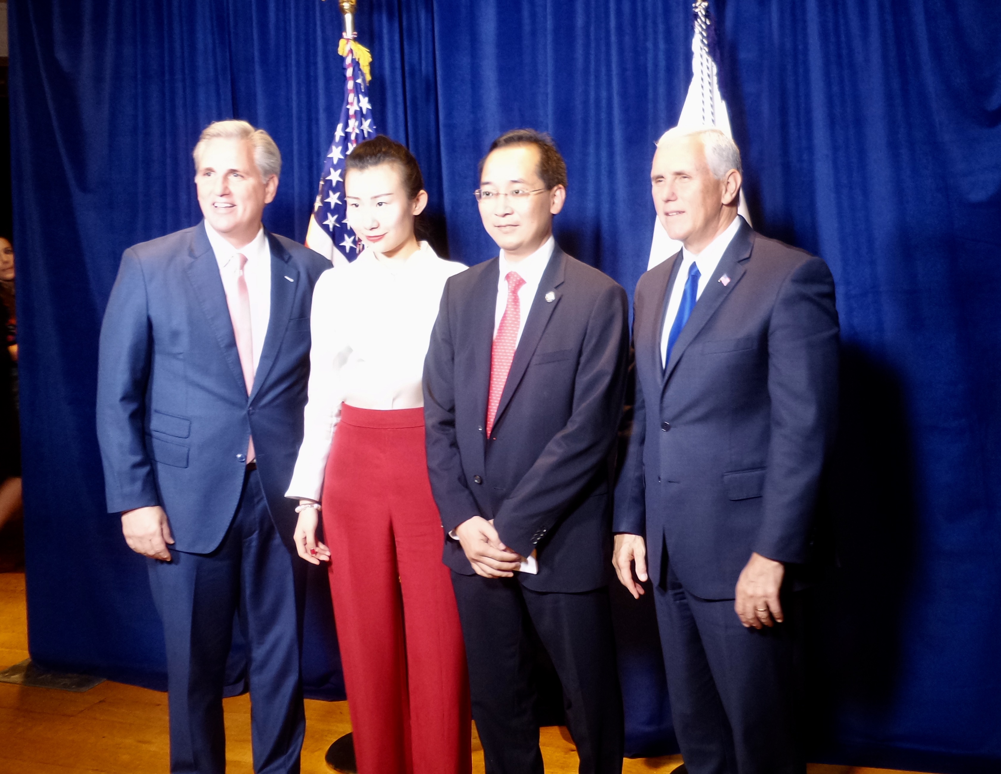 美国副总统迈克·彭斯,美国众议院多数党领袖 凯文麦卡锡与香港天泉