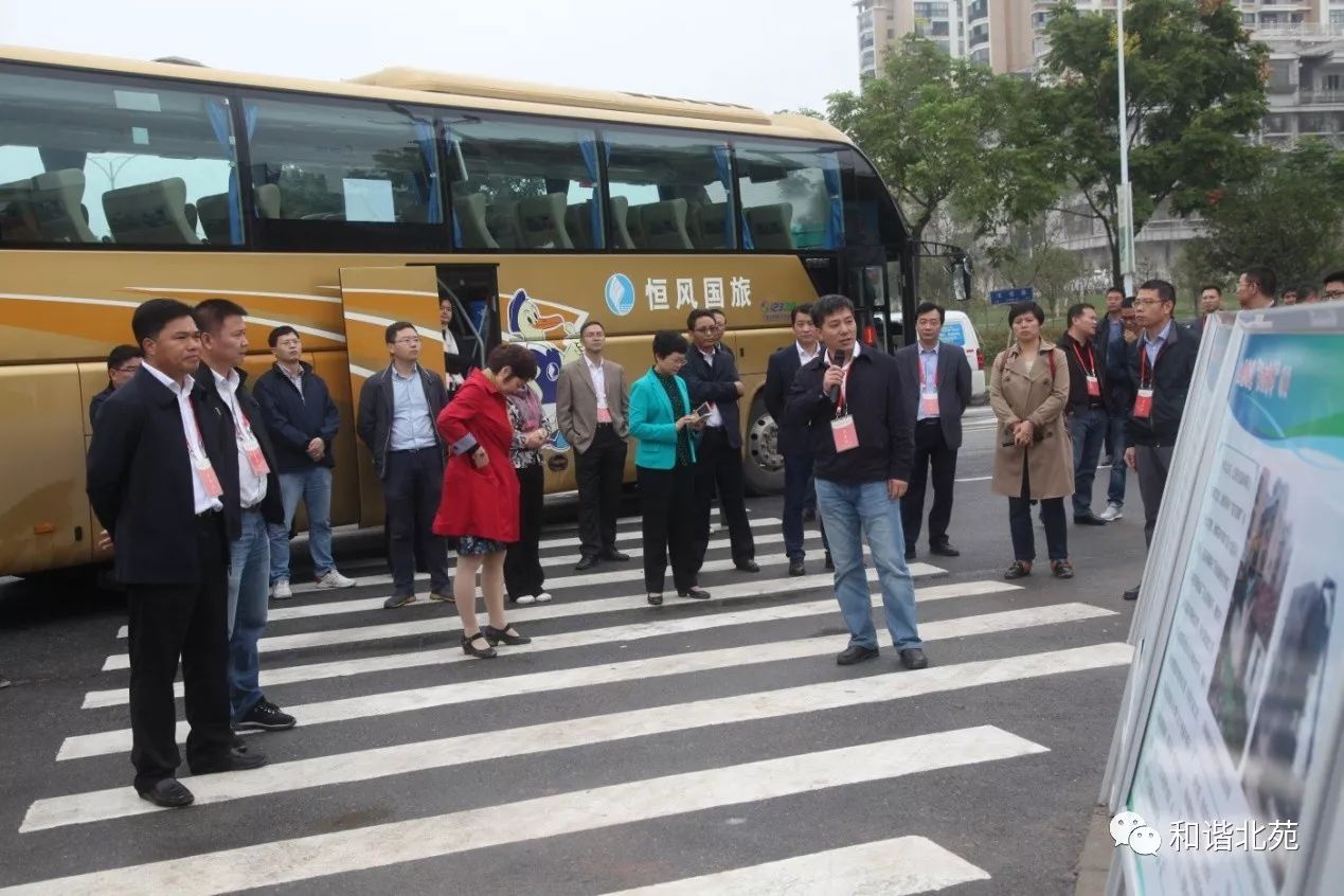 市纪委书记楼国康点评北苑街道"拔钉清障"项目▲ 申康矿泉水公司拔