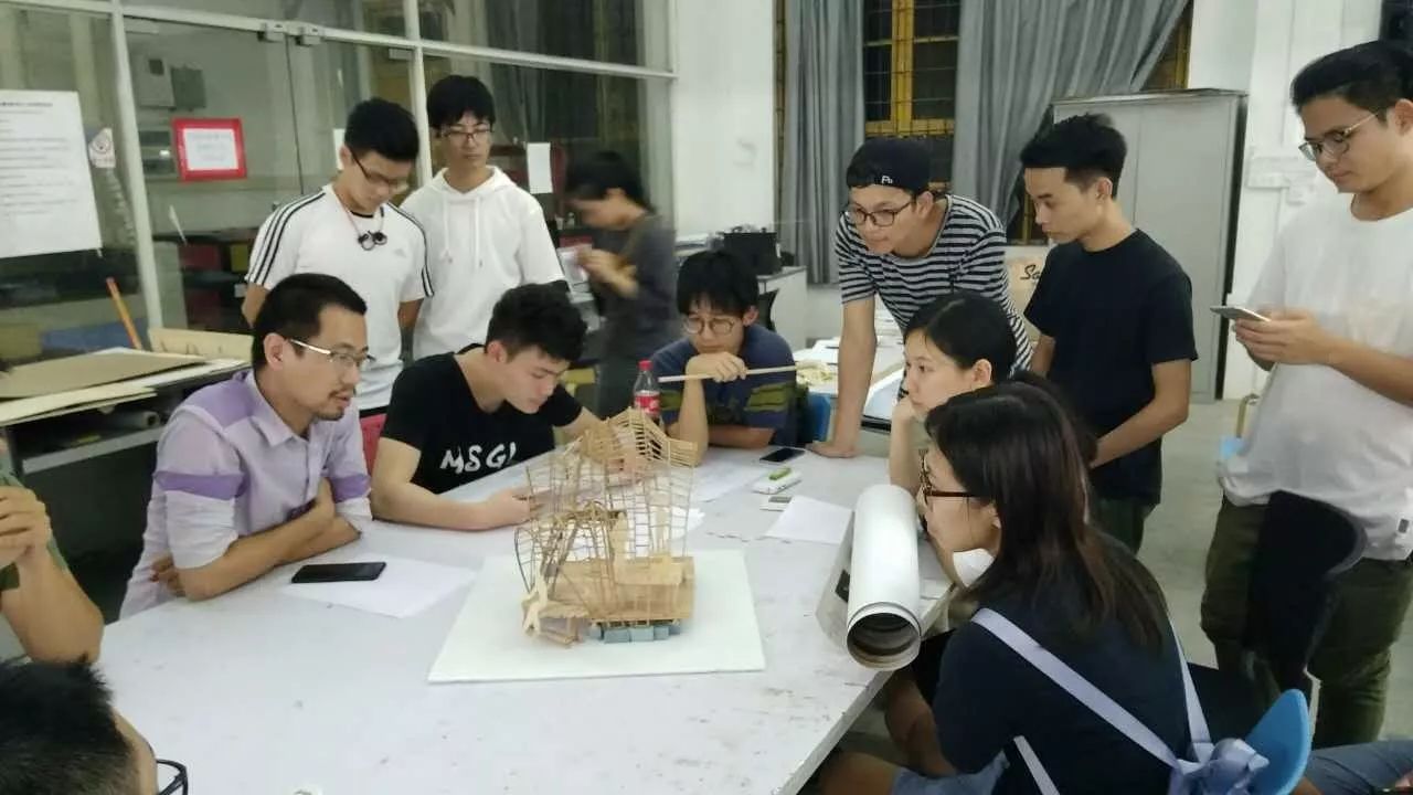 营造大赛 历时一个月,11支队伍从无到有,建起11个各具特色竹构作品!