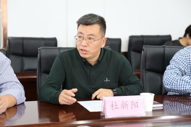 市教育局党委副书记东阳中学校长杜新阳巨变抢机遇 创新向未来——市