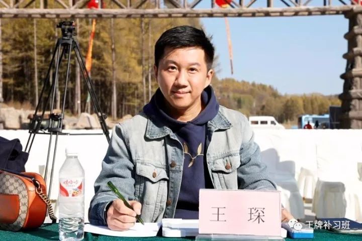 表演兴趣的小学2年级以上的学生 以上童鞋都可以和王琛老师交流学习呦