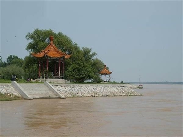 毛楼黄河风景区,母亲河从此淌过 黄河小城彰显大爱无边