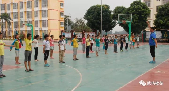 教育动态武鸣区城厢镇城东小学到马头镇小陆小学开展结对帮扶活动