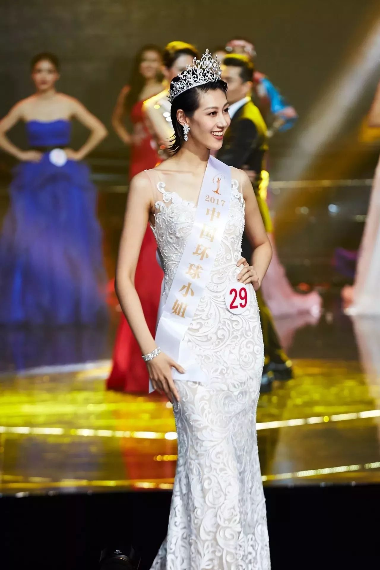 参加2017环球小姐全球总决赛 站上全球舞台 向全世界展现当代中国女性