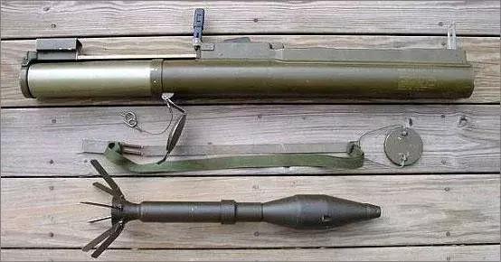 美国m72火箭筒70式之后我军还曾研发并装备过一款62毫米的双筒