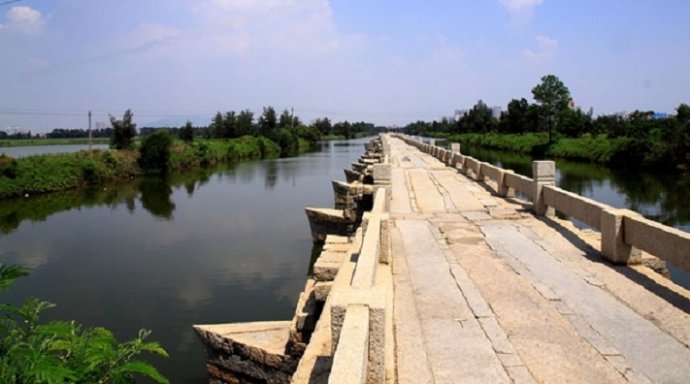 古老的跨海大桥中国福建南安安平大桥