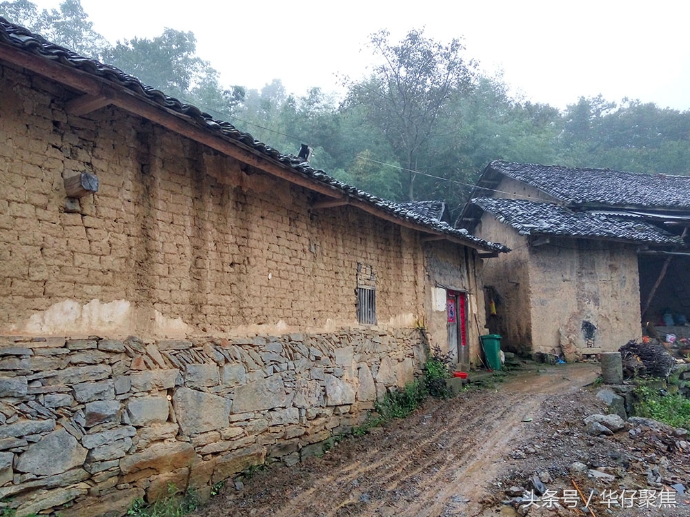 干打垒土房冬暖夏凉至今还有人住里面做百年建筑没问题