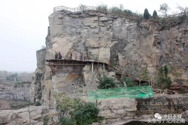 永城旅游:芒砀山旅游区新增玻璃栈道