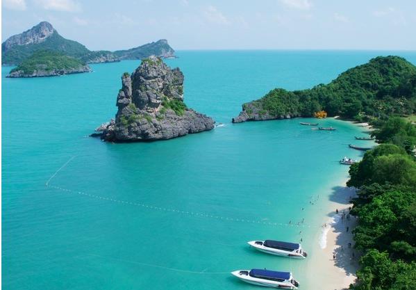 泰国旅游业转型访泰女游客人数首超过男性.感