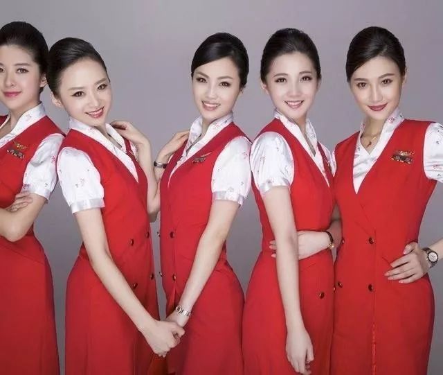 航空制服 | 国内航空公司空姐服装比拼,满满都是漂亮