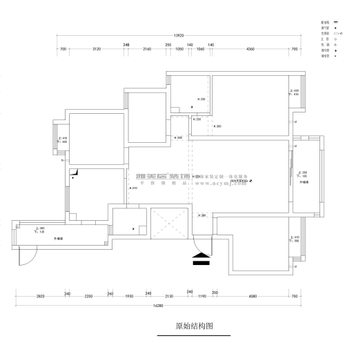 一方面考虑到客户家里有中央空调,另一方面由于采用全房无主灯的设计