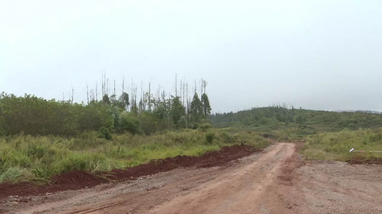 丘北民用机场建设进行时,专用道路及附属配套工程开工!