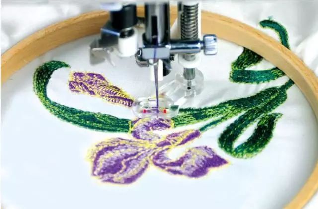 灵活运用刺绣压脚,让你的家用多功能缝纫机秒变绣花机!