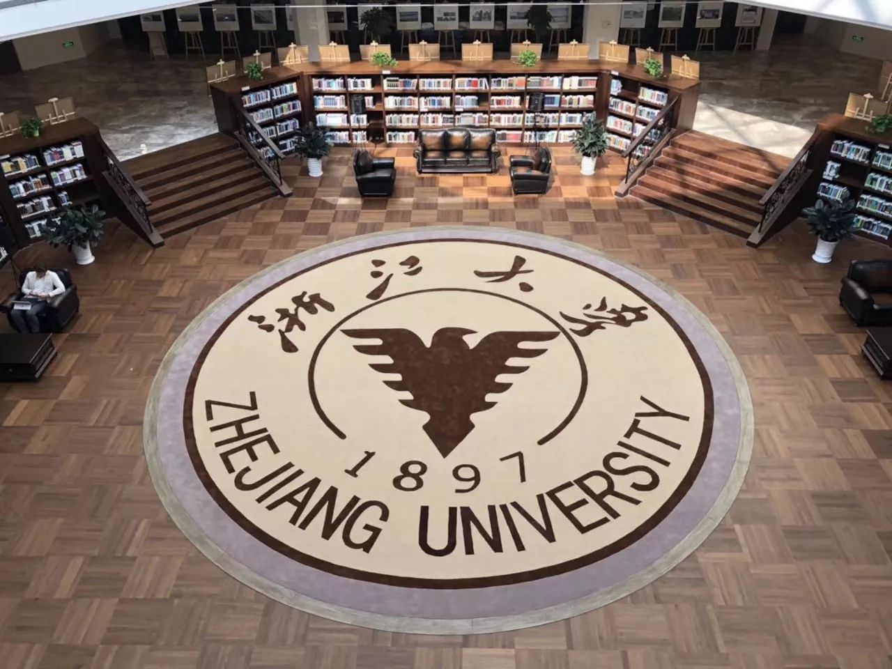 伊利诺伊大学厄巴纳香槟校区,来自浙江大学五星级酒店大厨的菜品美丽