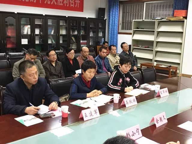 会上,佘朝文副校长对吴跃焕教授,王建军教授和薛军