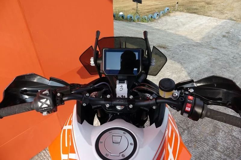 ktm1090adv1290adv中国正式发布售价分别为1498万1998万