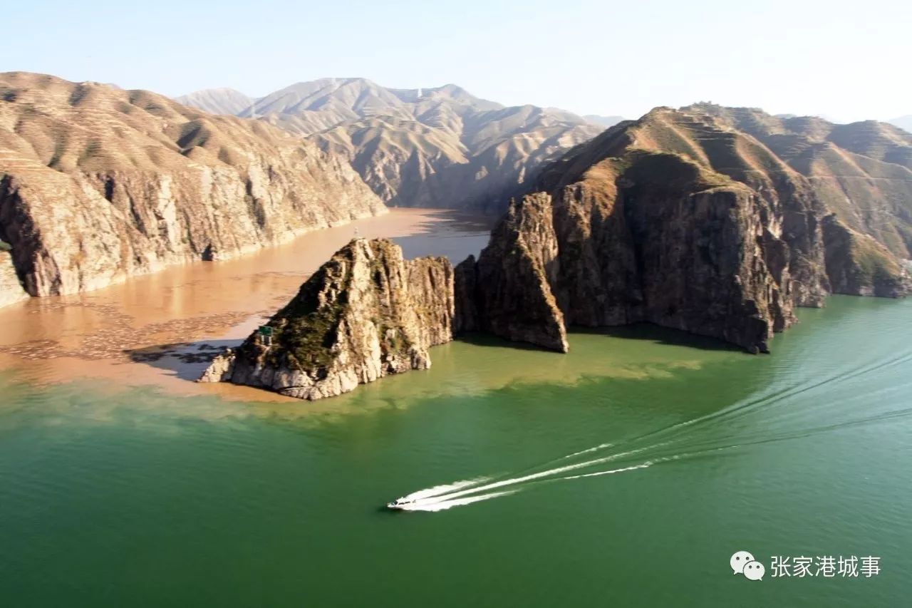 泾渭分明九大河流交汇景象太神奇