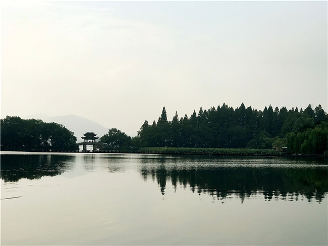 西湖美景三月天简谱_情人节后 最适合情侣的牵手旅行地(3)