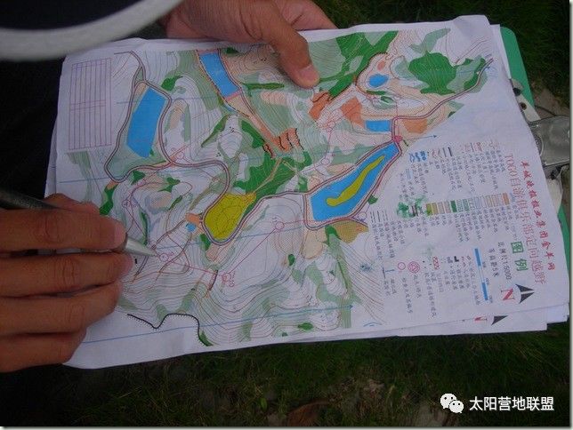 时间 主要内容 半天 破冰游戏 热身运动及拉伸 定向知识学习:地图