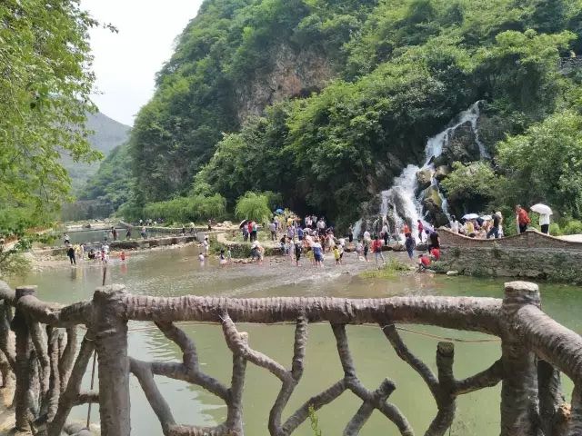 清虚洞盛景天成 乌溪山明水秀 油杉河景区更是让人