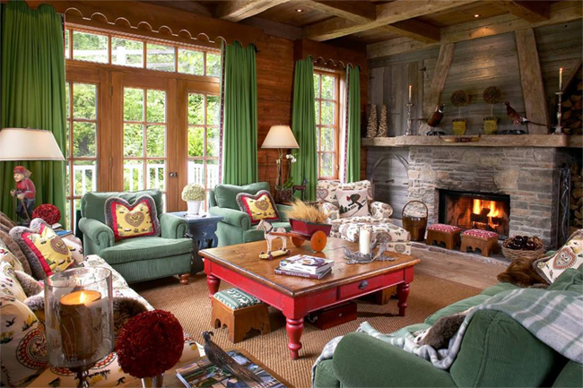 美国人喜欢有历史感的东西,所以美式田园风格的客厅是宽敞而富有历史