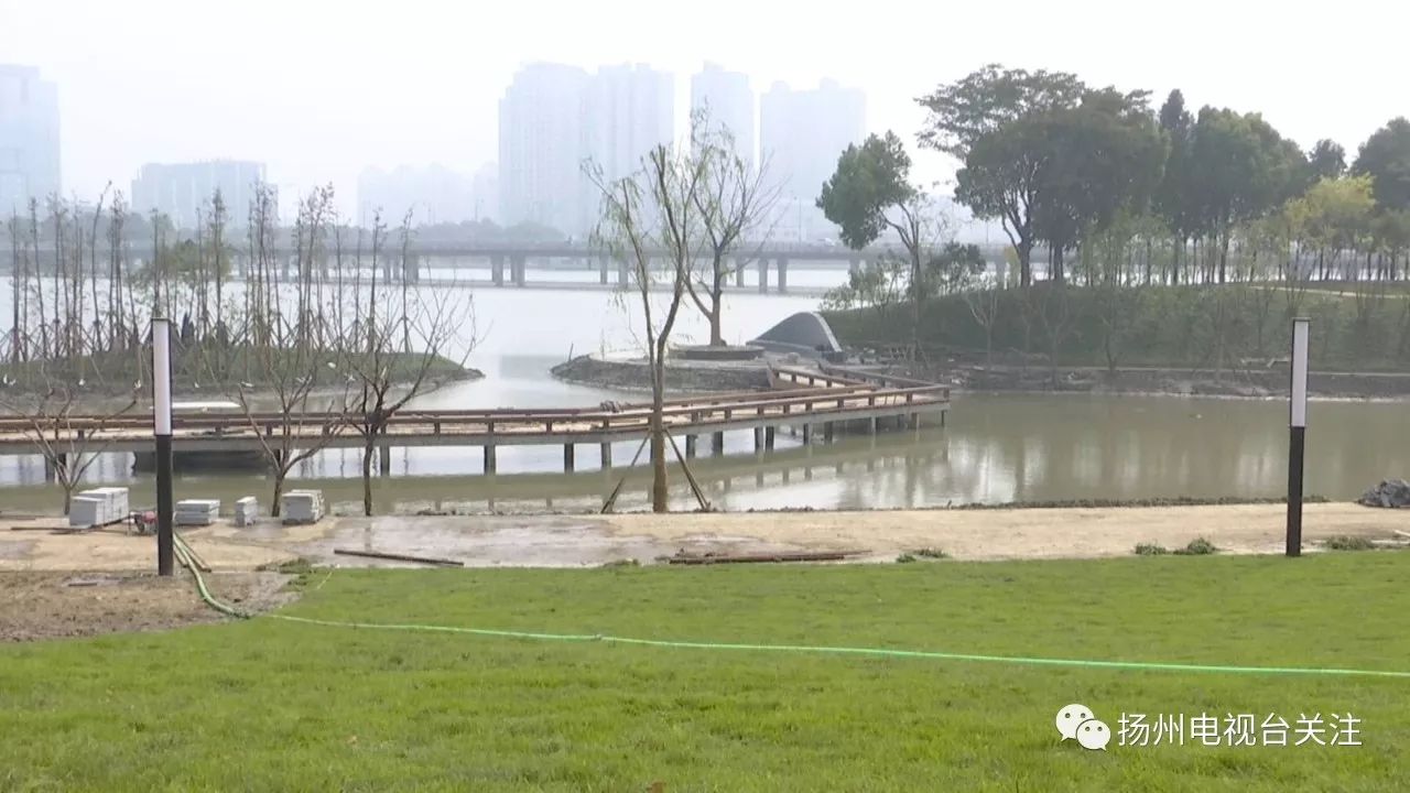 明月湖公园提升改造是我市今年的重点城建项目,也是迎接2018年省运会