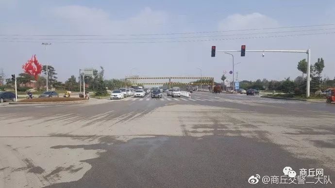 由北高速路口往北,柘城至宁陵的这段路你走过吗,部分坑洼路