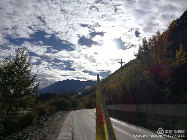 有时候思想或者道路,需要转个弯继续前进,风景都在转弯处