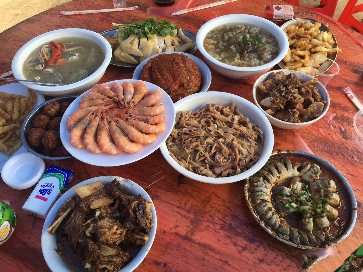 江西赣州舌尖上的美食，赣南农村宴席必备的菜品，故乡难忘的美味
