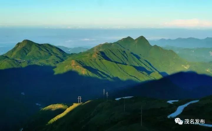 位置:位于信宜高州交界处,大雾岭林场旧址西南方 怎么去:从茂名坐车